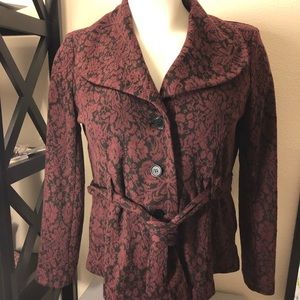 Burgundy n blk button up blazer w/ shoulder pads